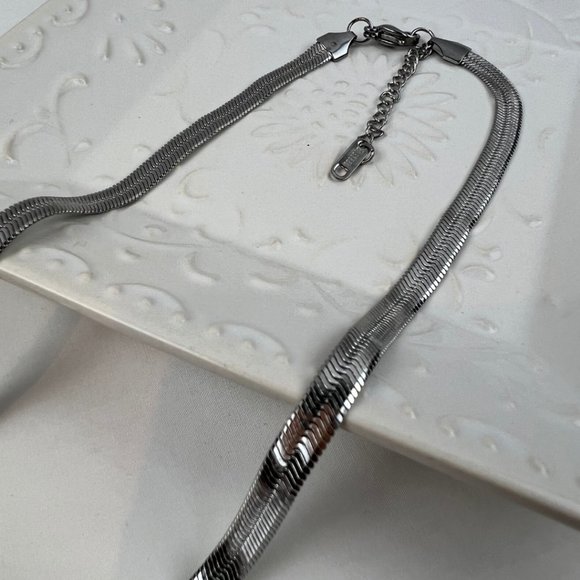 Stainless Steel Herringbone Chain – 5.25mm - Picture 5 of 9